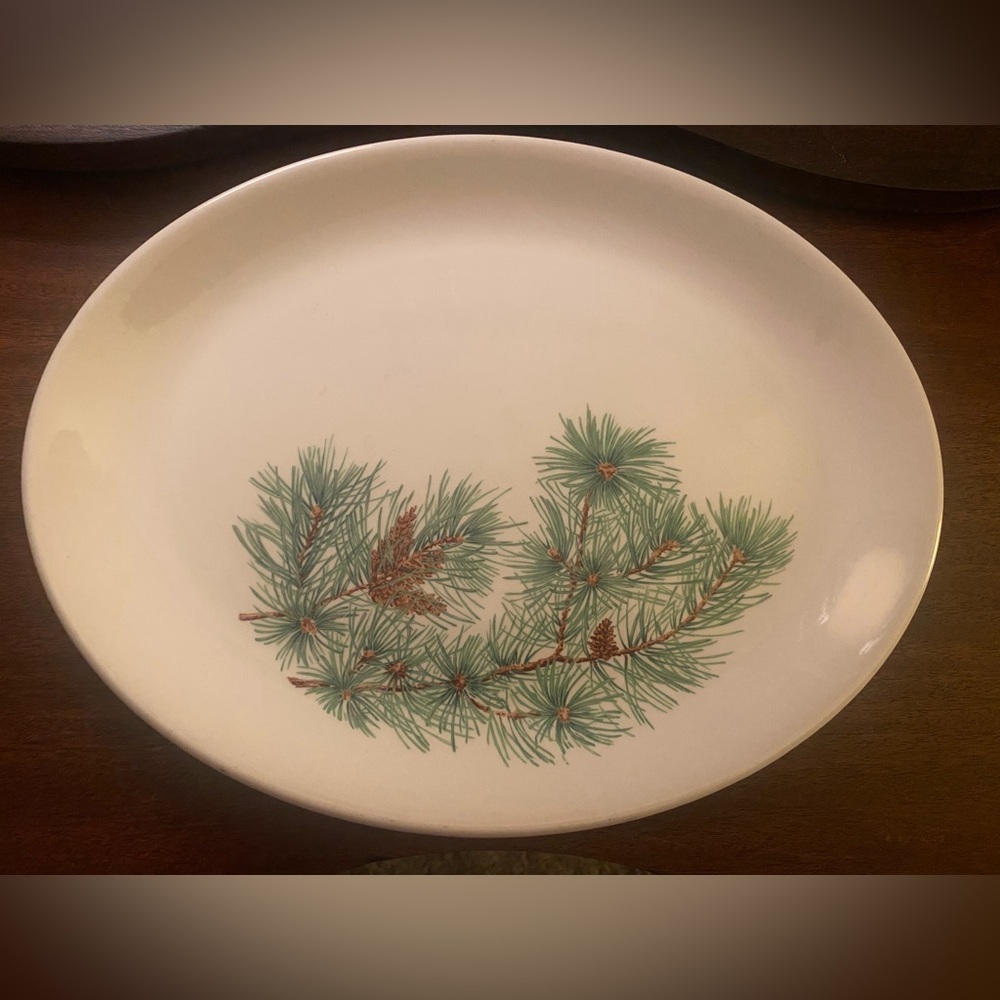 Simplicity large pinecone platter, vintage. Great condition.